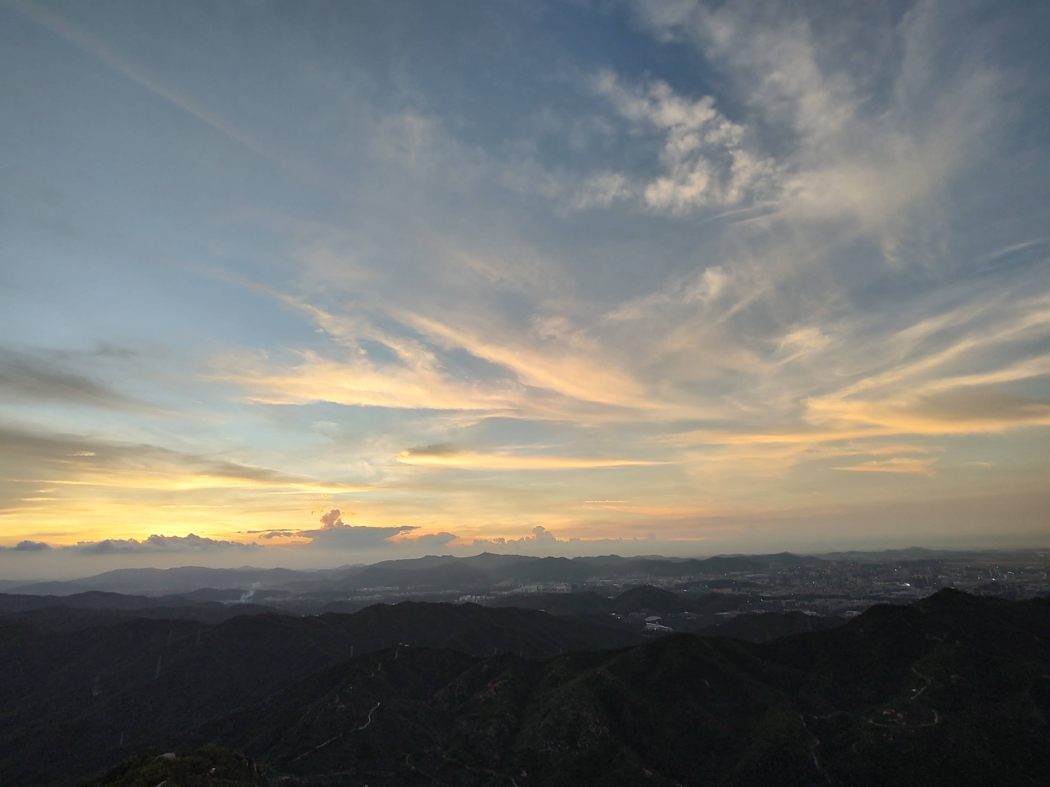 山上日落壁纸 20230723214232front2_0_2933877_FonVPxu56PzBHLhRHy5vf9ZDlHaB.jpg